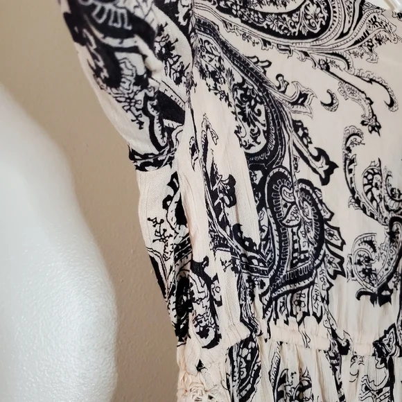 Blue Rain BoHo Paisley Print Flowy Top size medium - Picture 11 of 12